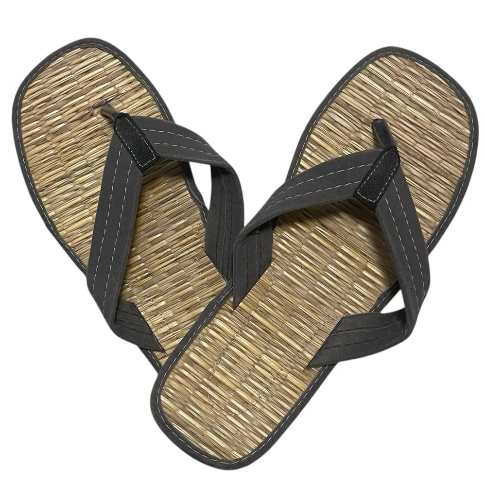 Men’s Handmade Straw Sandals’s in Gray NEW